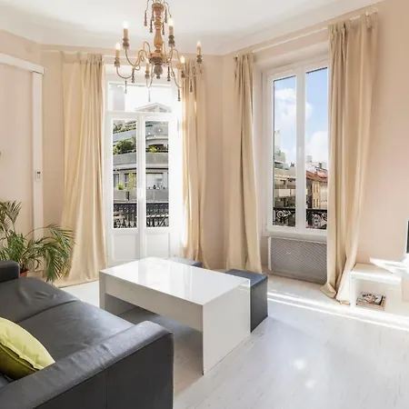 Cosy 39m2, Two Steps From Rue D'antibes And Croisette Apartment